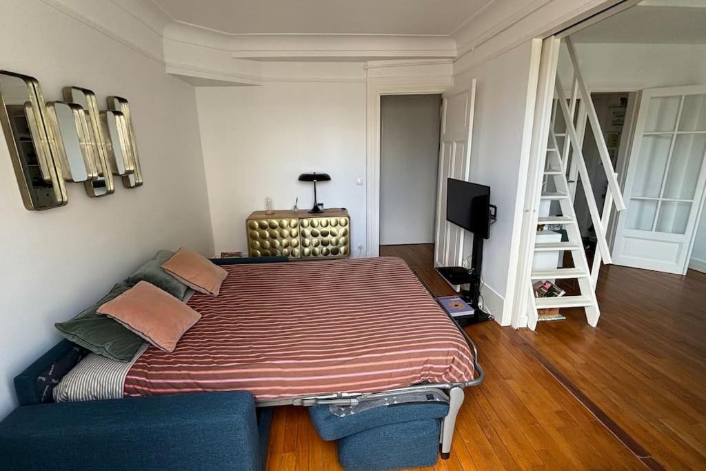 Apartment 2 Pieces 15 *